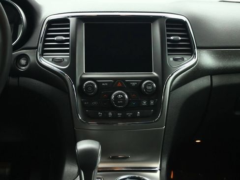 Used 2018 Jeep Grand Cherokee Altitude AWD/4WD image 38