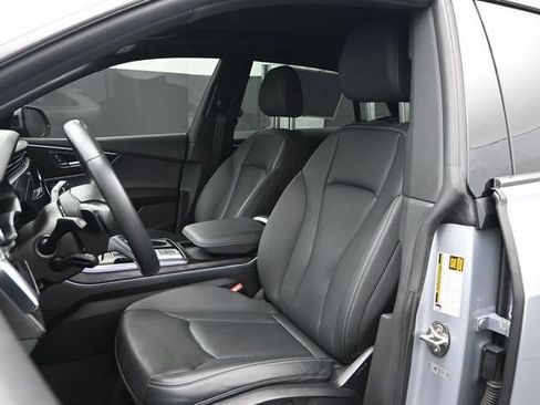 Used 2021 Audi Q8 Premium Plus AWD/4WD image 5