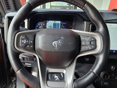 Used 2022 Ford Bronco Outer Banks image 20