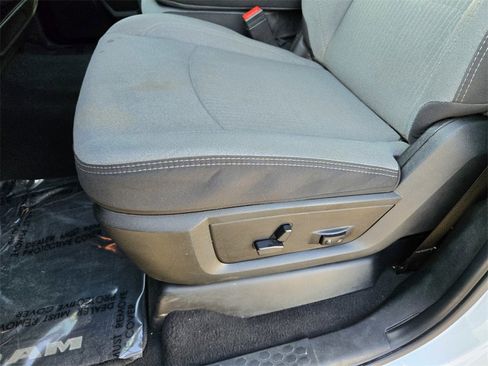 Used 2024 RAM 3500 Big Horn image 11