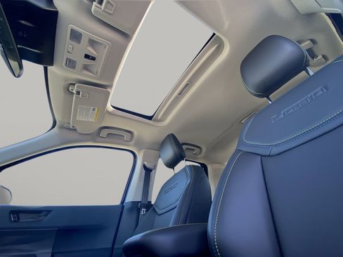 New 2026 Ford Maverick Lobo AWD/4WD image 21