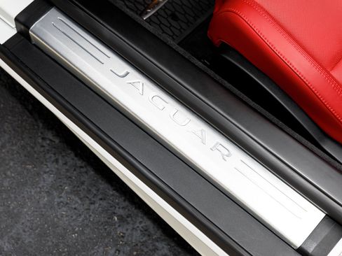 Used 2024 Jaguar F-TYPE R-Dynamic image 26