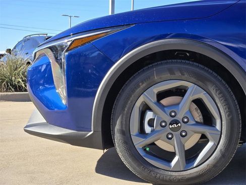 New 2026 Kia K4 LXS image 5