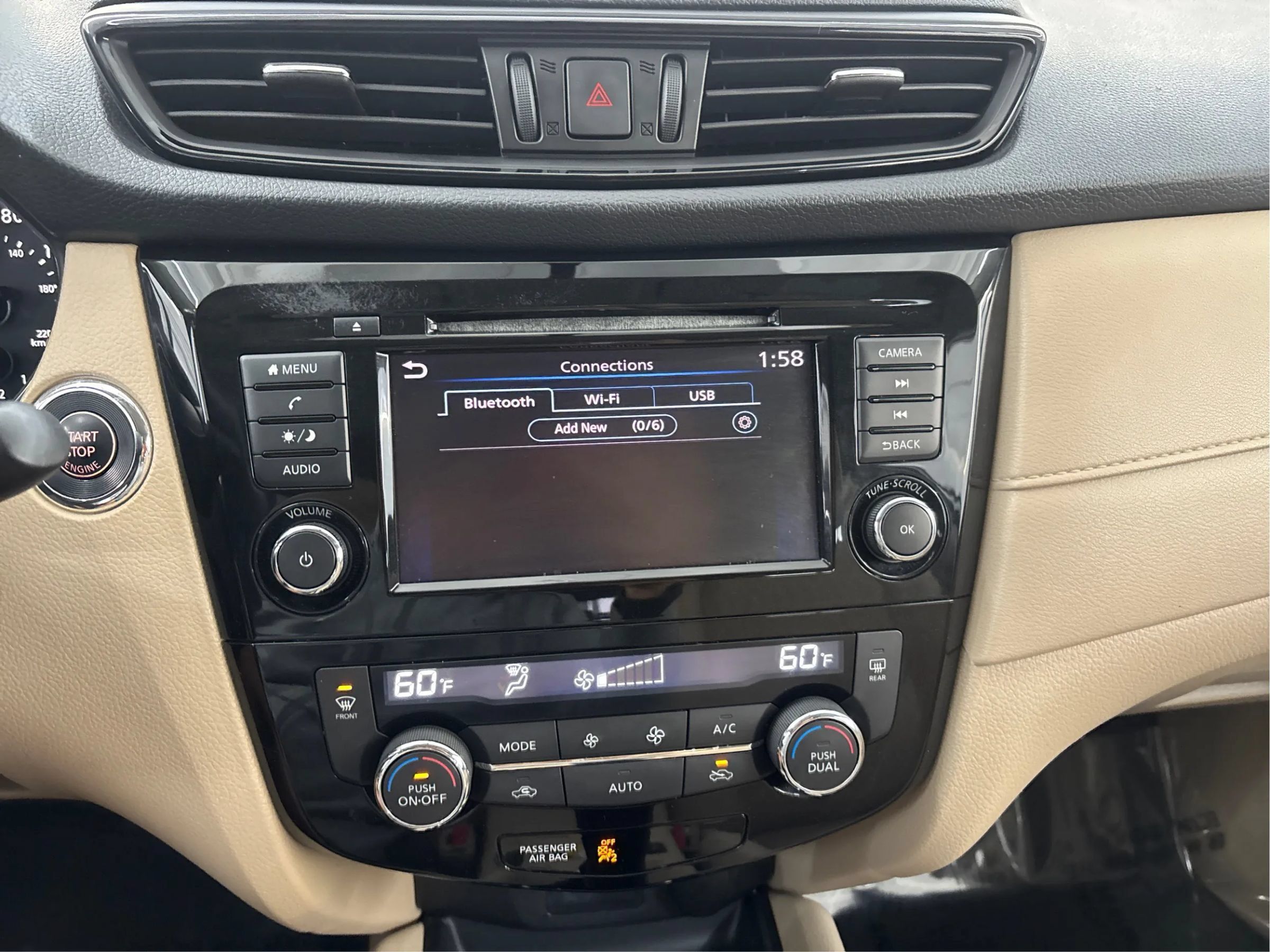Used 2018 Nissan Rogue SV AWD/4WD image 42