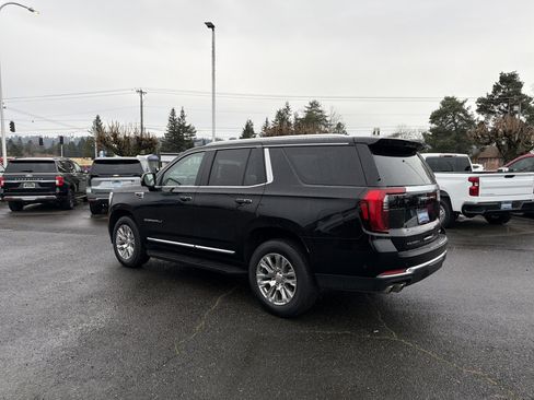 Certified 2025 GMC Yukon Denali image 3