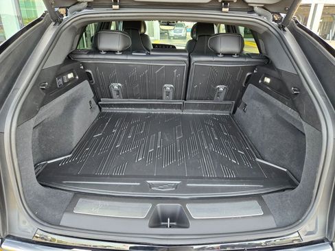 Certified 2025 Cadillac Lyriq Luxury image 32