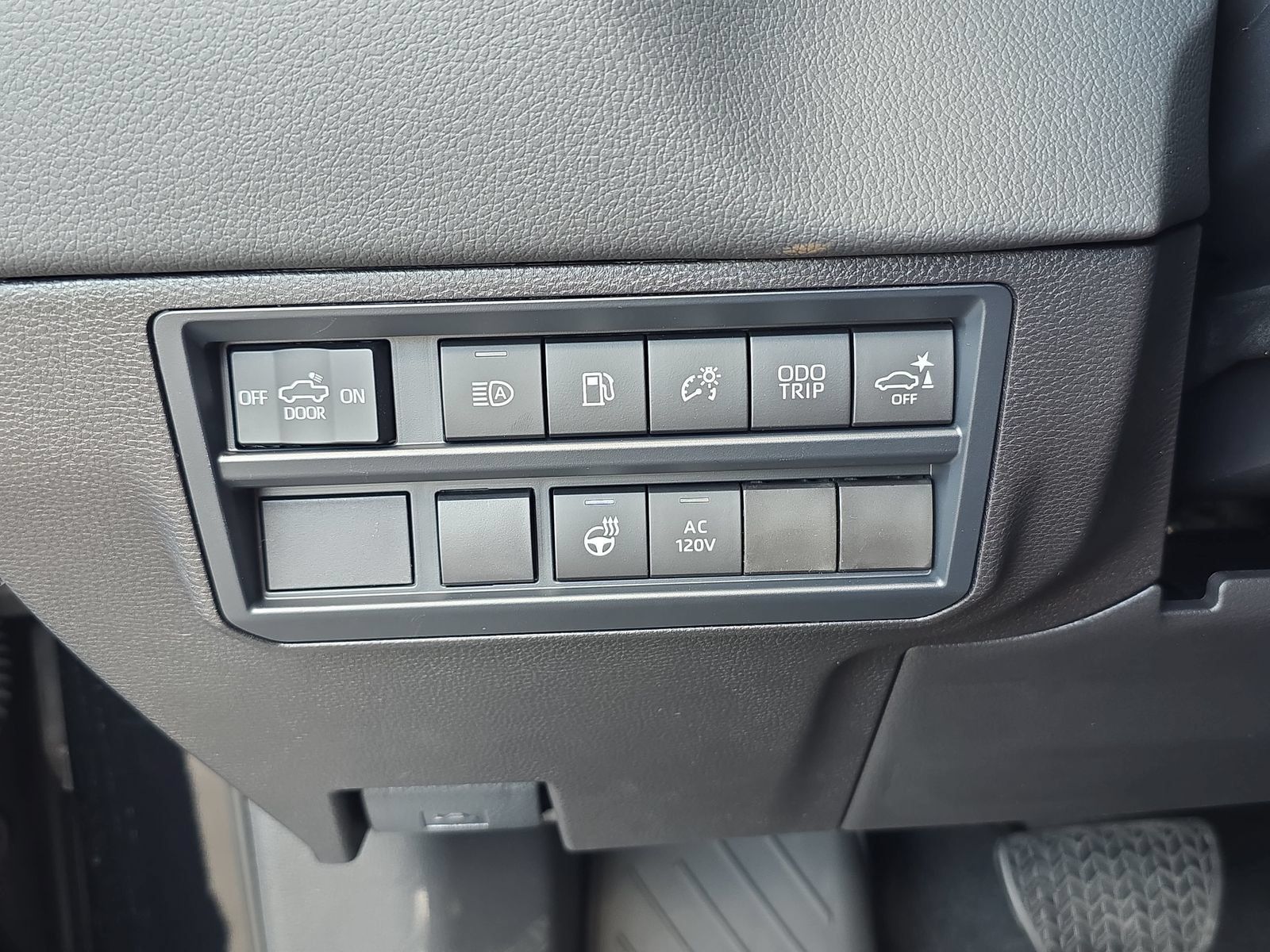 New 2026 Toyota Tundra 4x4 CrewMax Hybrid image 22