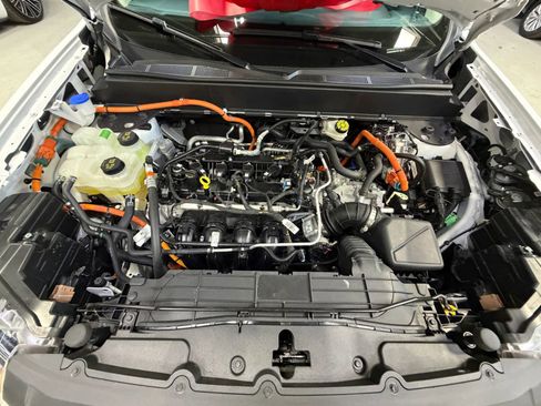 Used 2025 Ford Maverick XLT FWD image 57