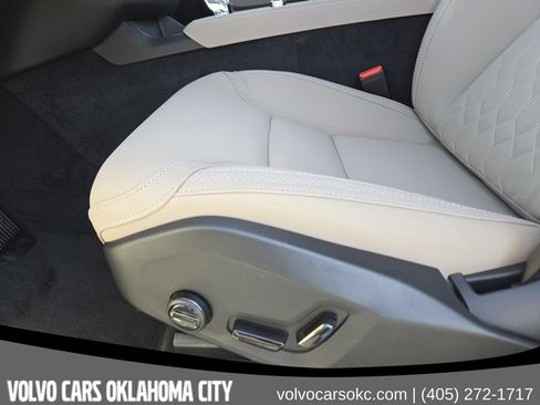 Used 2026 Volvo XC90 B6 Plus AWD/4WD image 24