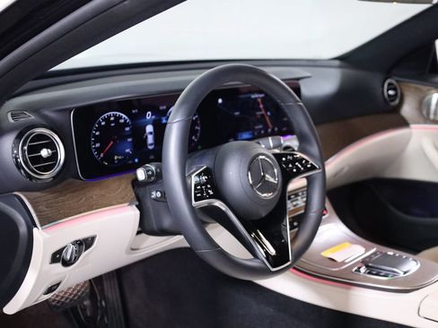 Used 2023 Mercedes-Benz E 350 4MATIC Sedan image 29