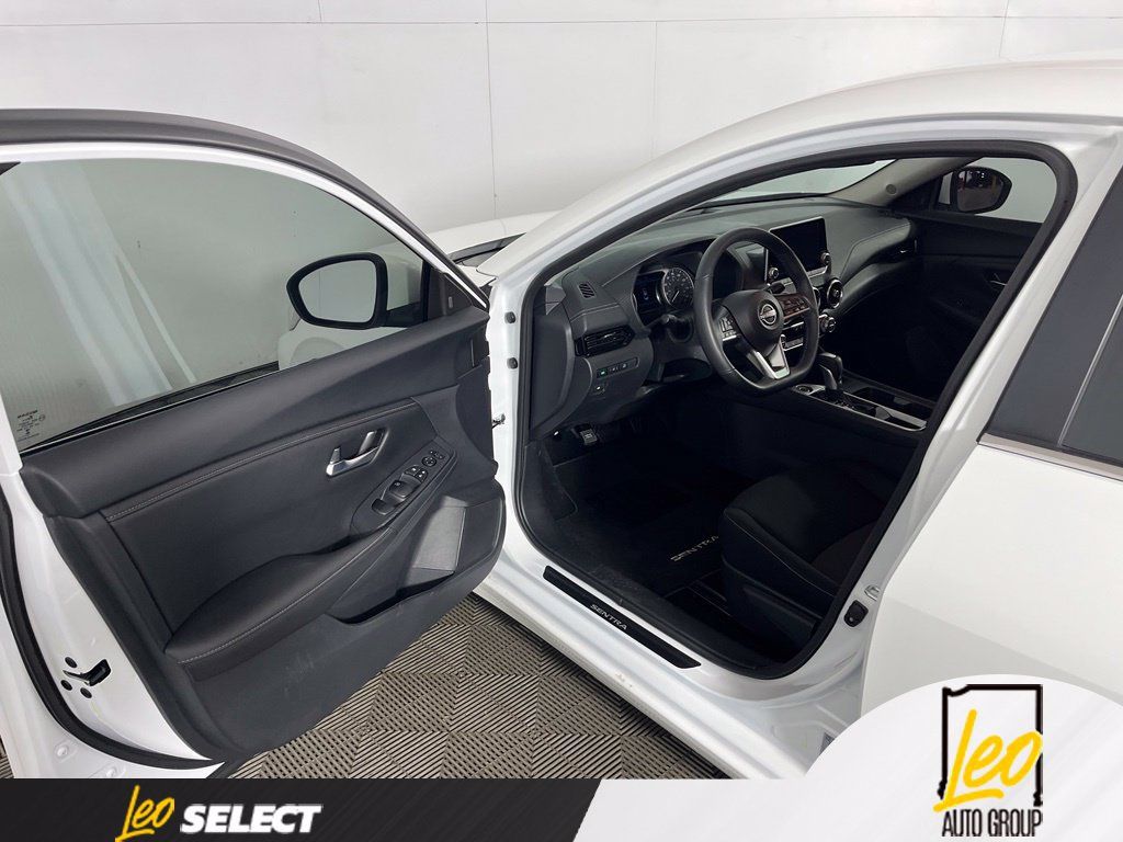 Used 2025 Nissan Sentra SV w/ All-Weather Package FWD image 9
