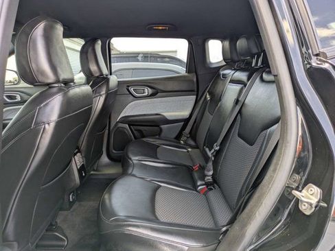 Used 2023 Jeep Compass Latitude w/ Convenience Group AWD/4WD image 14