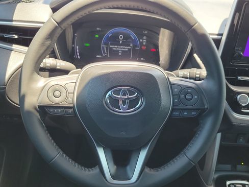 Used 2025 Toyota Corolla Cross AWD Hybrid w/ Convenience Package image 23