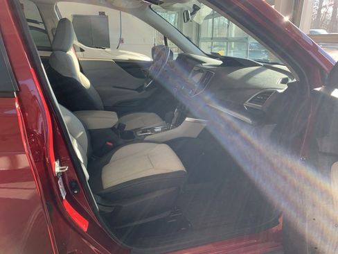 Used 2019 Subaru Forester Premium w/ All-Weather Package image 18