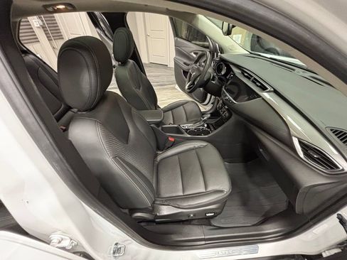 Used 2022 Buick Encore GX Essence w/ Experience Buick Package image 41