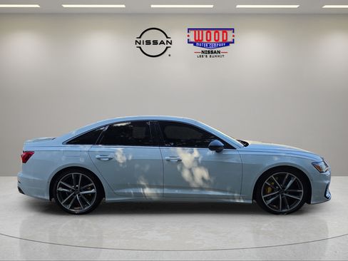 Used 2021 Audi S6 Premium Plus w/ S6 Executive Package AWD/4WD image 2