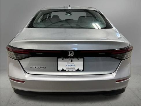 Certified 2024 Honda Accord LX image 5