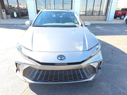 New 2026 Toyota Camry SE FWD image 1