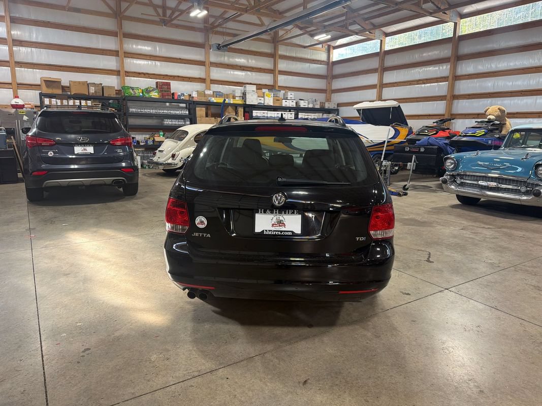 Used 2014 Volkswagen Jetta TDI FWD image 9