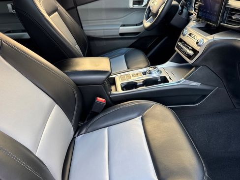 Certified 2023 Ford Explorer XLT w/ Equipment Group 202A image 17