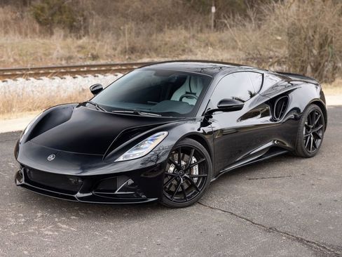 Used 2024 Lotus Emira First Edition image 4
