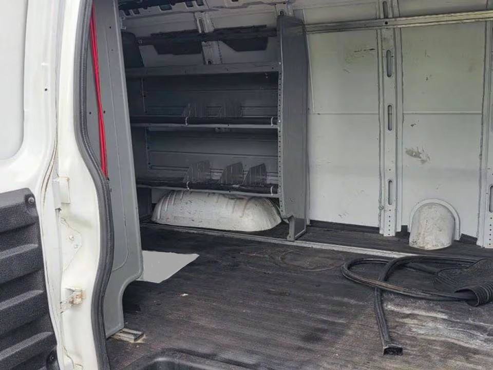 Used 2014 Chevrolet Express 3500 RWD image 11