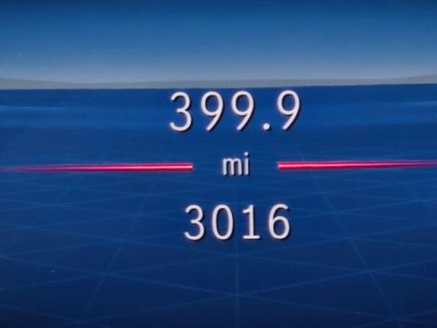 Used 2025 Mercedes-Benz CLA 35 AMG 4MATIC image 36