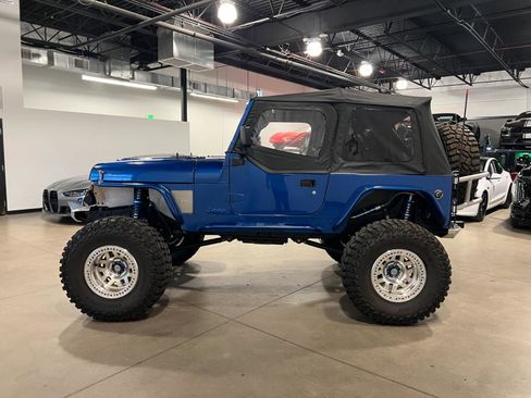 Used 1990 Jeep Wrangler Sahara image 6