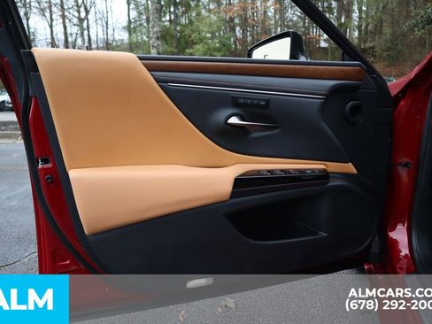 Used 2025 Lexus ES 350 w/ Premium Package image 11