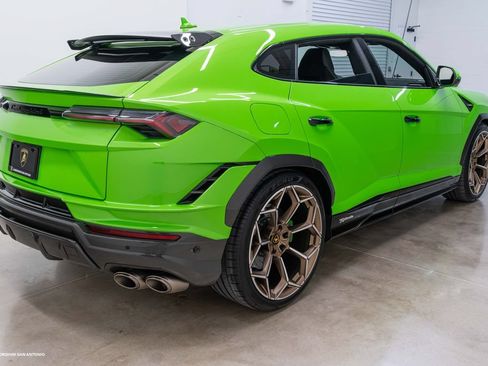 Used 2024 Lamborghini Urus Performante AWD/4WD image 20