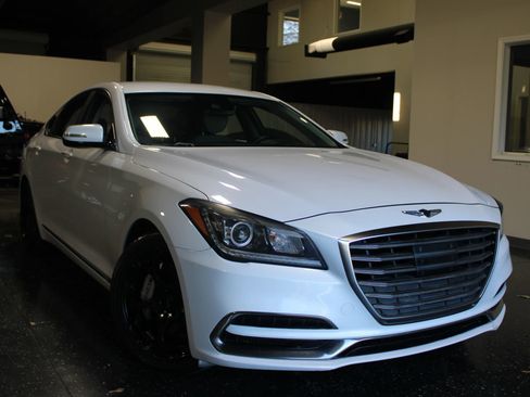 Used 2018 Genesis G80 3.8 image 31