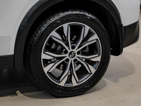 Used 2017 INFINITI QX30 Premium w/ Navigation Package AWD/4WD image 50