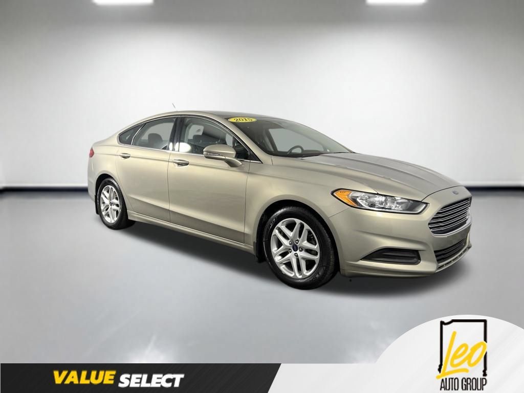 Used 2015 Ford Fusion SE FWD image 8