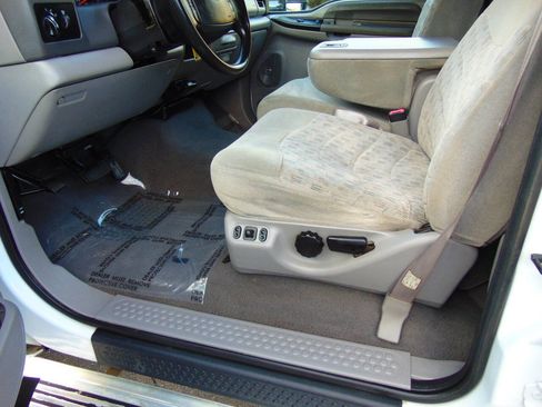 Used 2000 Ford F250 XLT image 5