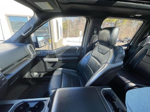 Used 2018 Ford F150 Raptor w/ Equipment Group 802A Luxury image 20