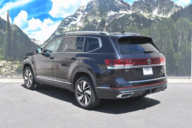 Used 2024 Volkswagen Atlas SEL AWD/4WD image 9