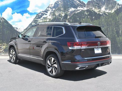 Used 2024 Volkswagen Atlas SEL AWD/4WD image 9