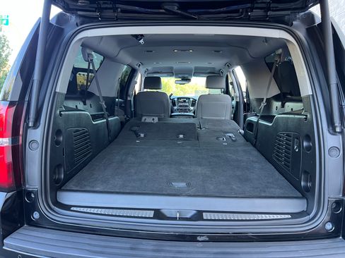 Used 2019 Chevrolet Suburban LT AWD/4WD image 8