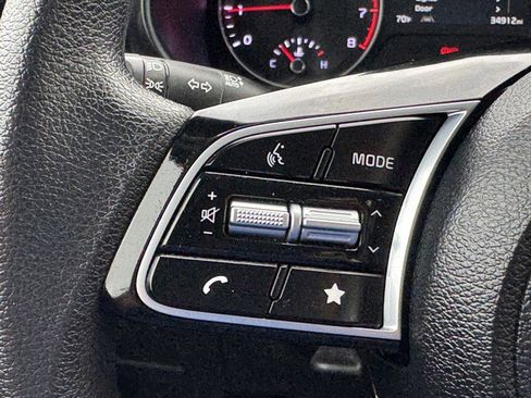 Used 2024 Kia Forte LXS image 19