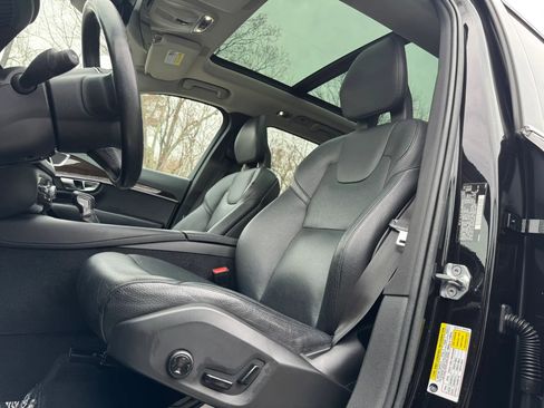 Used 2016 Volvo XC90 T5 Momentum AWD/4WD image 14