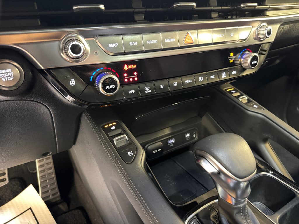 Certified 2024 Kia Telluride SX Prestige w/ Towing Package AWD/4WD image 30