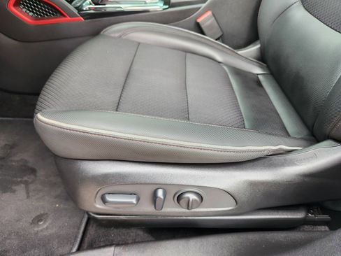 Used 2023 Chevrolet TrailBlazer RS w/ Convenience Package image 20