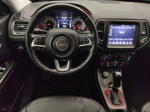 Used 2018 Jeep Compass Trailhawk AWD/4WD image 22