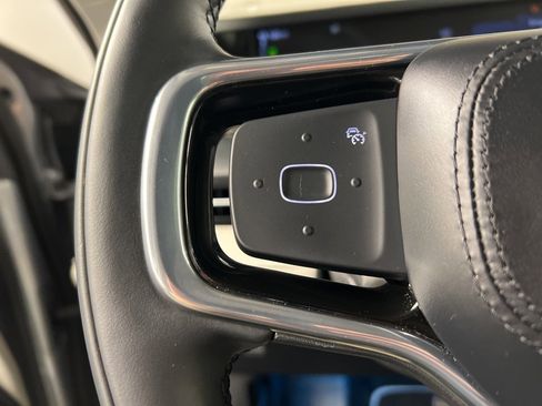 Certified 2025 Lincoln Nautilus Reserve image 20