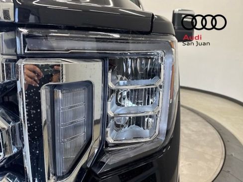 Used 2022 GMC Sierra 2500 Denali w/ Denali Black Diamond Edition image 5