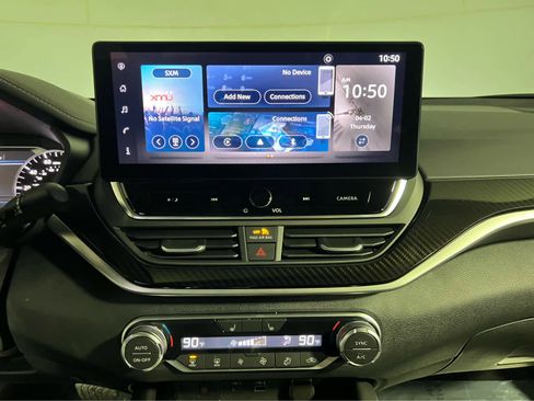 Certified 2025 Nissan Altima 2.5 SR w/ SR Premium Package image 11