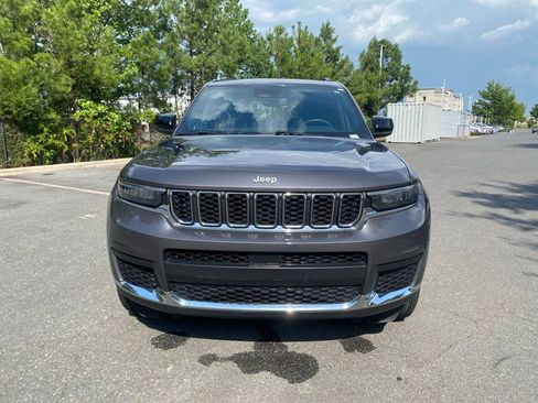 Used 2024 Jeep Grand Cherokee L Laredo RWD image 10