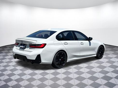 New 2026 BMW 330i xDrive Sedan w/ M Sport Package AWD/4WD image 9