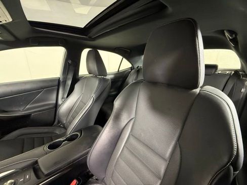 Used 2019 Lexus IS 350 F Sport w/ F Sport Package RWD image 16