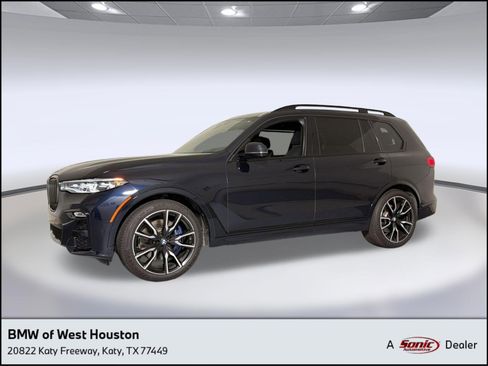 Used 2022 BMW X7 xDrive40i w/ M Sport Package AWD/4WD image 1